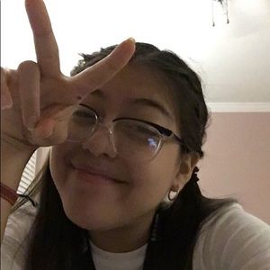 Meet your Posher, Adriana